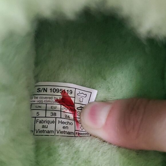 UGG Fluff Yeah Slide Parakeet Green Wool Slingback Slipper Sandal Women's Size 7 - Picture 6 of 13